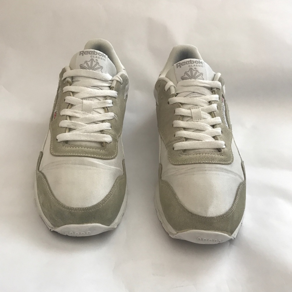 SOLD!!!!!! Reebok Sneakers SOLD!!!!!!!